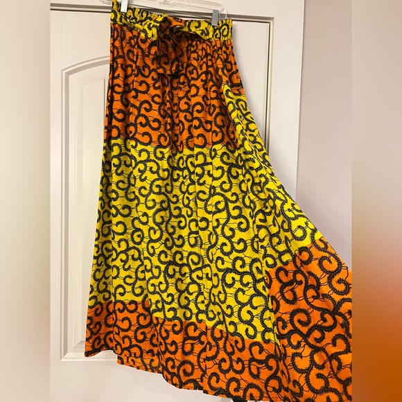 Long colorful skirt - Picture 2 of 2